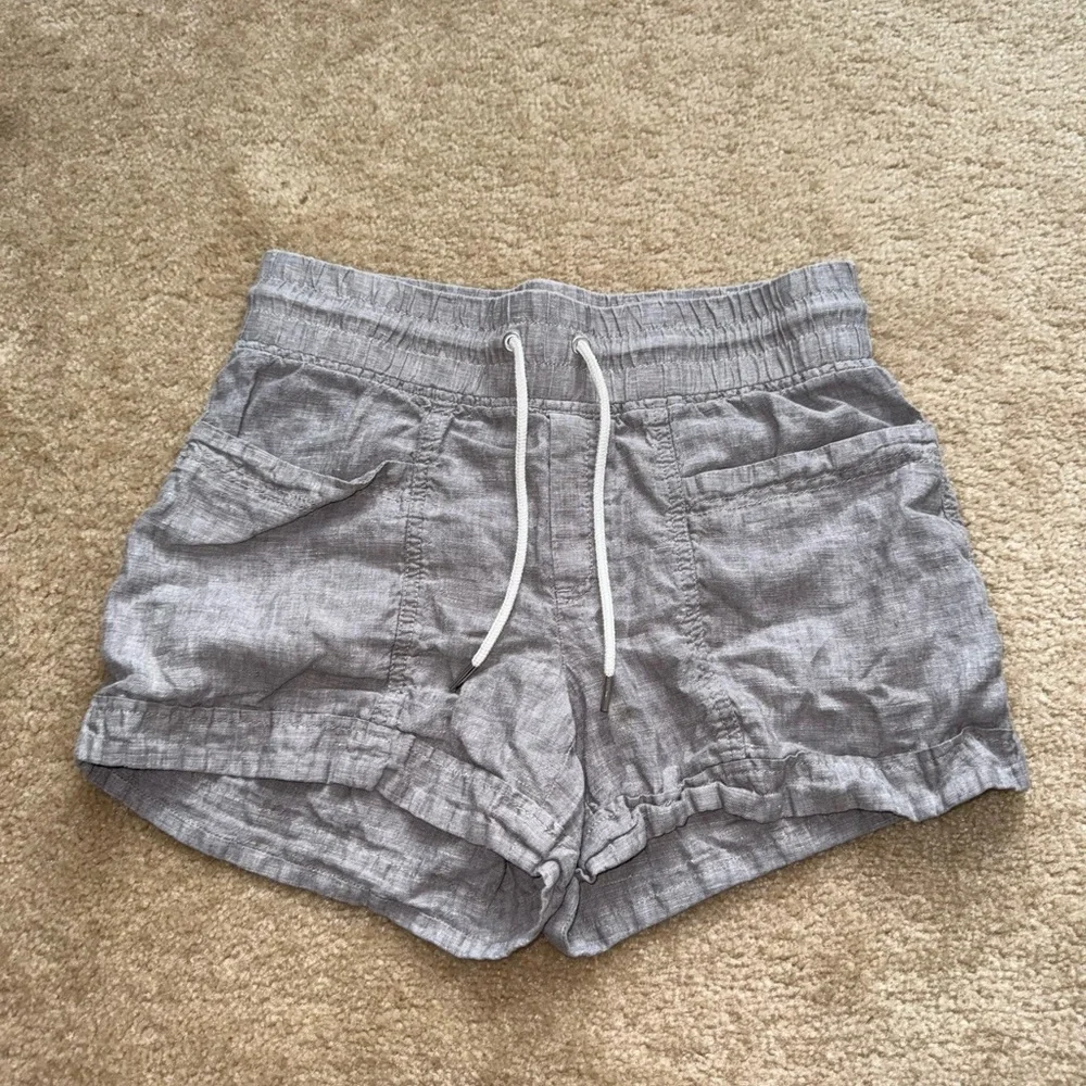 Athleta Gray Women's Cabo Shorts - Picture 1 of 3
